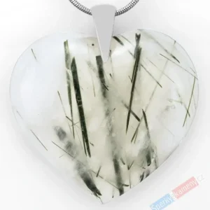 Originální větší přívěsek z křišťálu prorostlého epidotem QA, srdce cca 38 x 41 mm, stříbro Ag 925/1000, "ochránce srdce" (TV1119P)