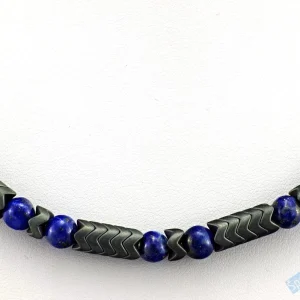 Pánský originální náhrdelník z matného hematitu a lapisu lazuli QA "vnitřní harmonie, prosperita a štěstí" (HEL4840S)